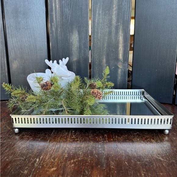 Pottery Barn Antiqued Mirrored Tray - Picture 1 of 9